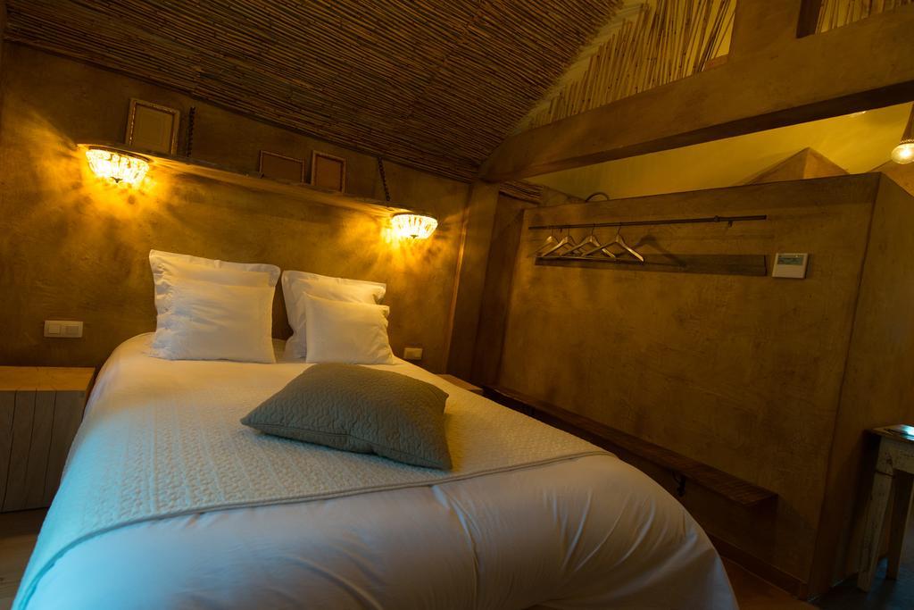 Les Chambres Du Vivier, Chambres D'Hotes Et Gite - A 100M - Durbuy Room photo