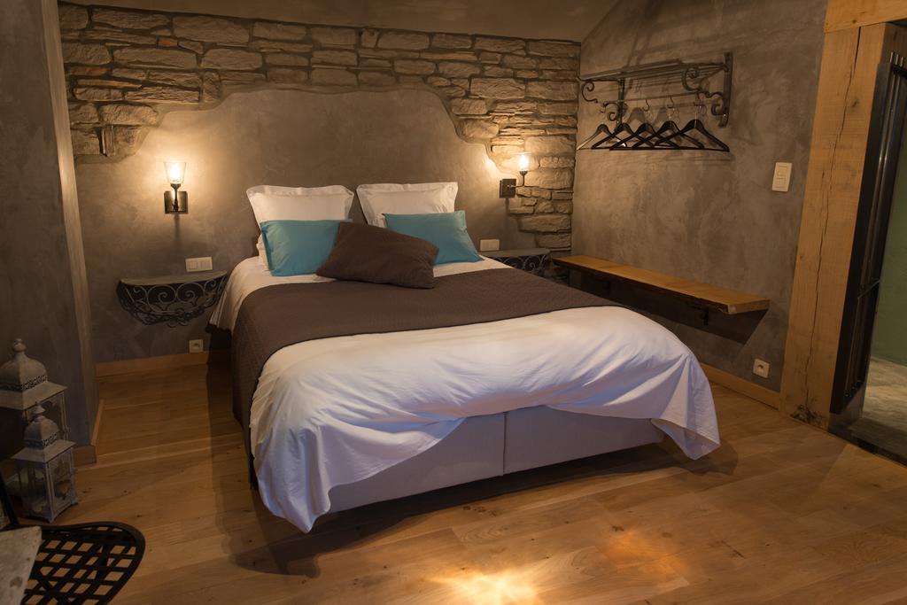 Les Chambres Du Vivier, Chambres D'Hotes Et Gite - A 100M - Durbuy Room photo